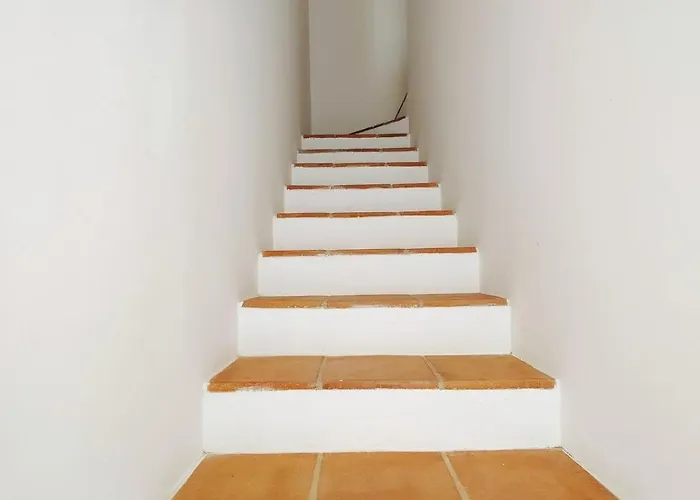 For Families With Amazing River View Vila